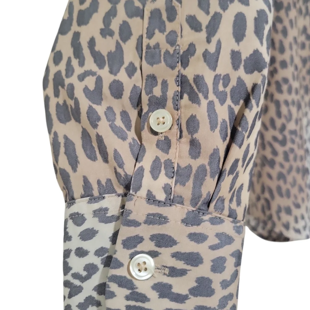 Chico's Leopard Print No-Iron Modal Blend Button Down Blouse Size 2 (Lg) Ombre - Picture 7 of 14